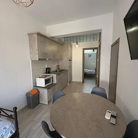 Toula' S Village Apartament