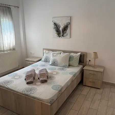Toula' S Village Apartament